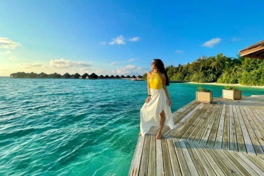 Photos Inside: See Some Mesmerising Pictures And Videos Of Shraddha Kapoor, Amid The Blue Ocean - 2