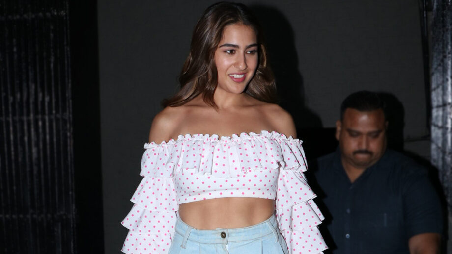 Sara Ali Khan Vs Kareena Kapoor: Which Hot Babe Slayed In A Polka Dot Dress? - 1