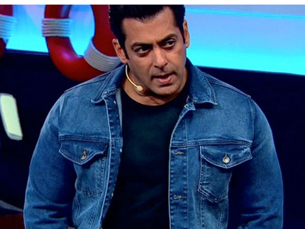 Shah Rukh Khan Vs Salman Khan: Which Handsome Hunk Has The Best Denim Jackets? - 0