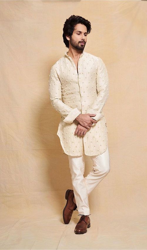 Shahid Kapoor’s Ethnic Outfits Are Perfect For Wedding looks - 1