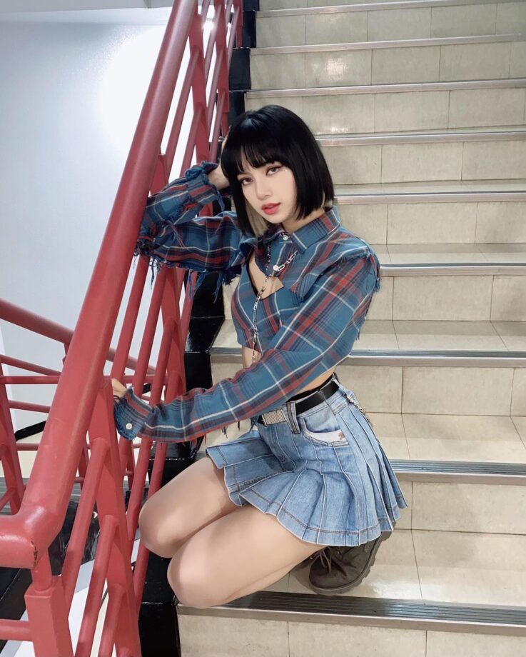 Slay In Stripes: We Think Blackpink Girls Love Stripe Prints: These Pictures Are A Proof - 4