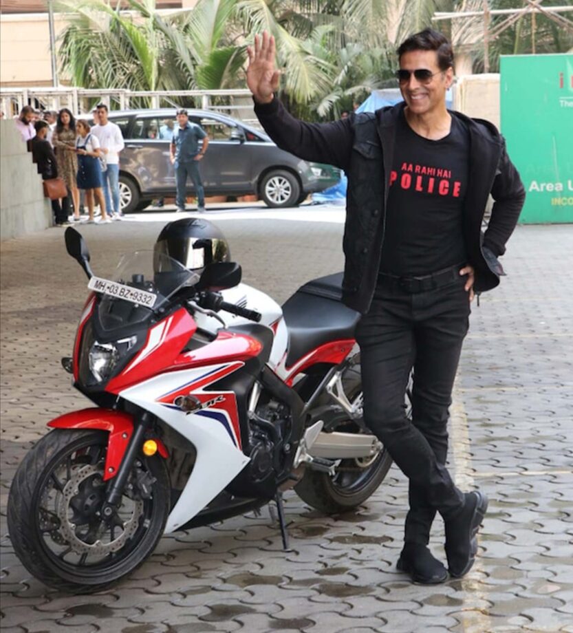 Times When Akshay Kumar Proved His Love For Bikes - 2