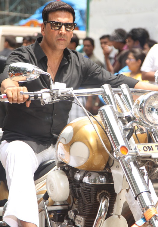 Times When Akshay Kumar Proved His Love For Bikes - 1