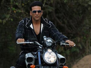 Times When Akshay Kumar Proved His Love For Bikes - 3