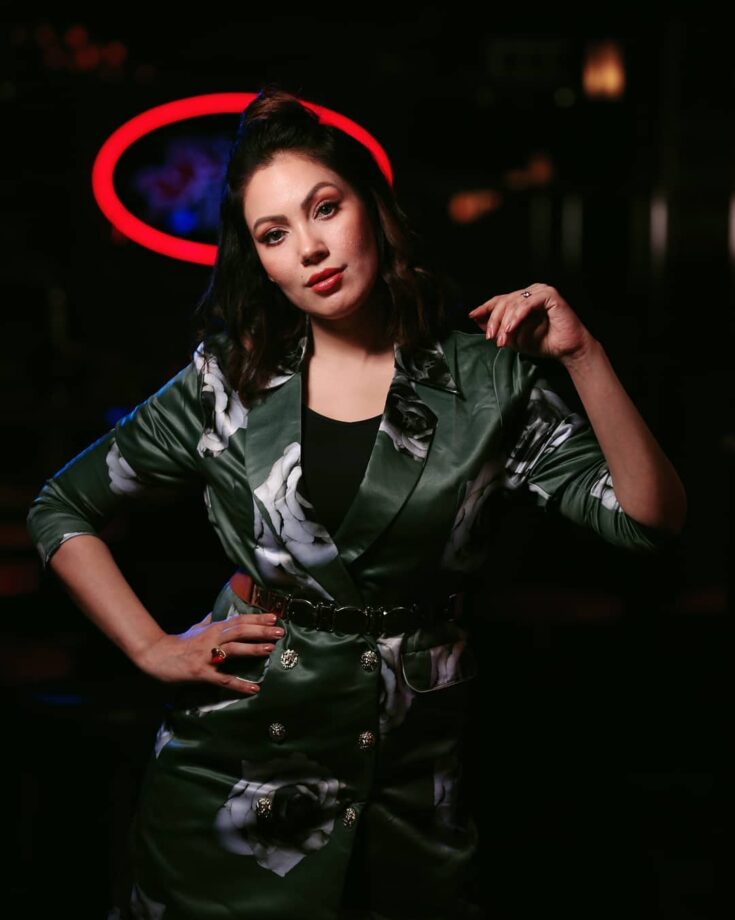 Absolutely Drool-worthy: TMKOC Fame Munmun Dutta Amps Up Glamour Quotient In A Striped Romper - 7