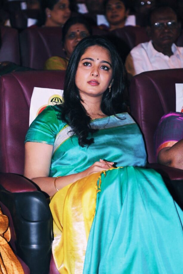 Top Best 10 Kanjeevaram Sarees Of Anushka Shetty Will Give You South Indian Bride-Vibes - 8