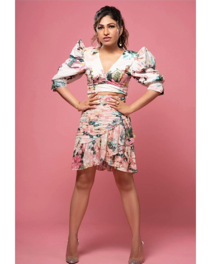 Tulsi Kumar Burning The Internet Vogue Game In A Floral Two-Piece - 1