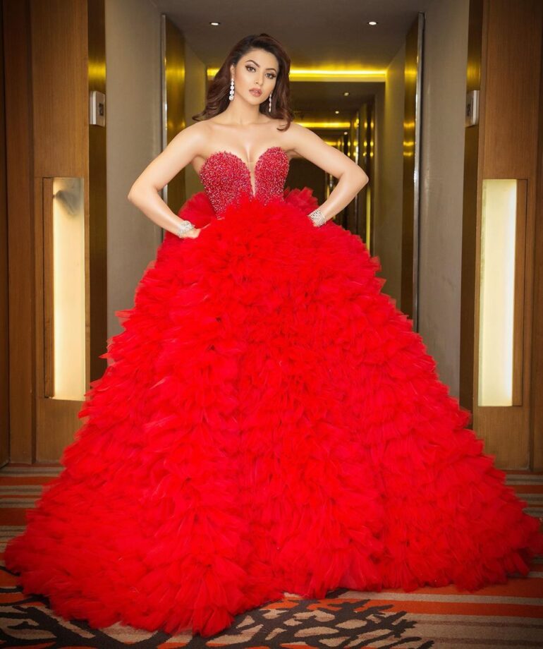 Urvashi Rautela’s Unique Fashion Statement Will Make Your Dil Go Dhak Dhak - 1