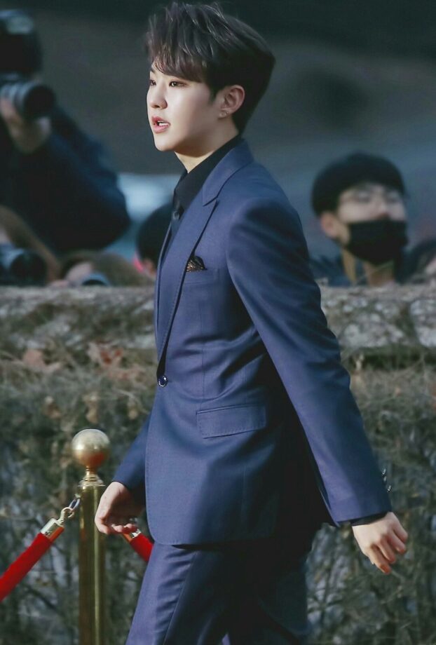 Wanna Attend A Church Wedding? Count On Seventeen’s Idol Hoshi For Some Suit Inspiration - 4