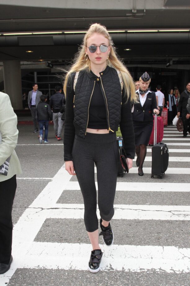 A Round-Up Of Sophie Turner’s Various Handbag Collection, See Here - 4