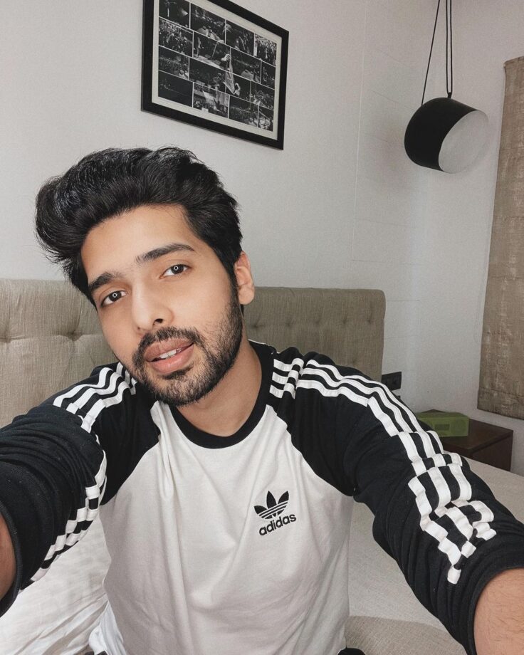 When Armaan Malik Gave Free Lessons On How To Style Joggers 101 - 2