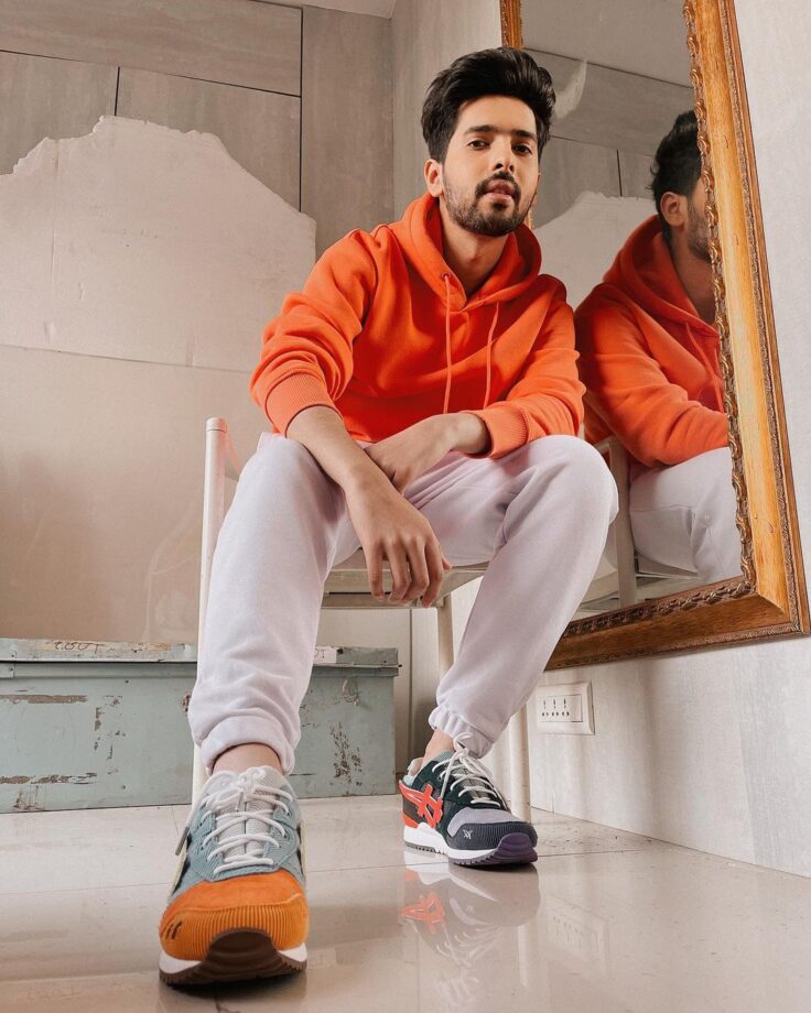 When Armaan Malik Gave Free Lessons On How To Style Joggers 101 - 0