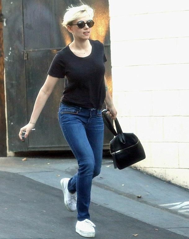 Lift Your Work From Mood With These Accessories: Grab Them From Scarlett Johansson - 6