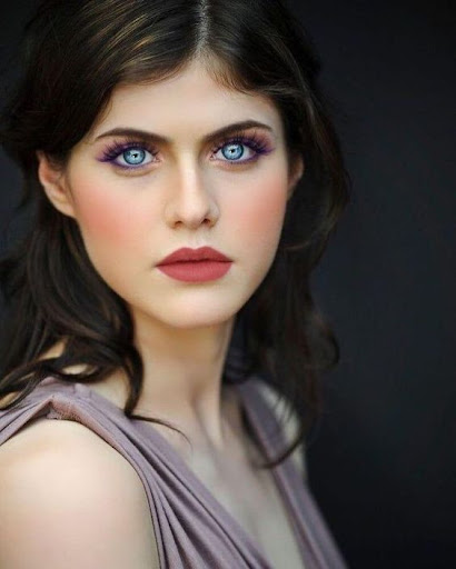 Hay! “Aaja Doob Jaun Teri Aankhon Ke Ocean Mein, Slow Motion Mein”: This is what exactly Alexandra Daddario Makes Us Feel - 1