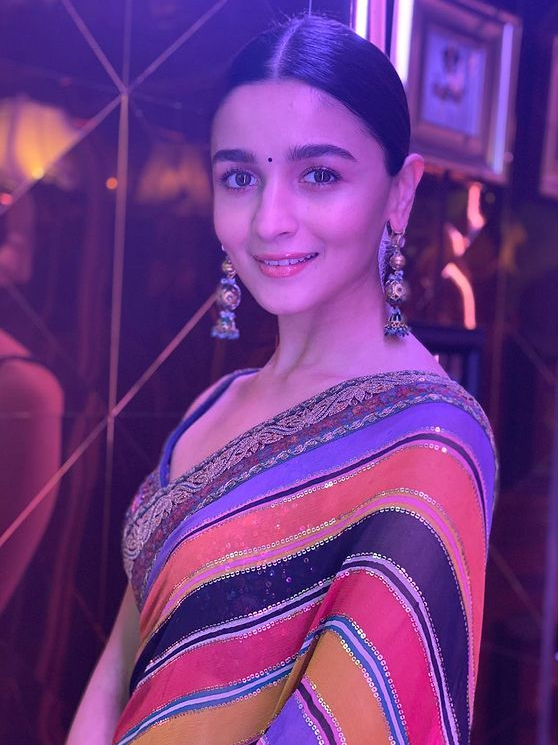 Alia Bhatt’s Smile Makes Her 10x More Beautiful, Netizens Left Awestruck - 1