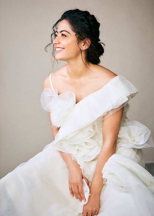 Beauty Of All Times: The National Crush Rashmika Mandanna’s Marvelous Beauty Is Beyond Words! Fans Left Lovestruck - 2