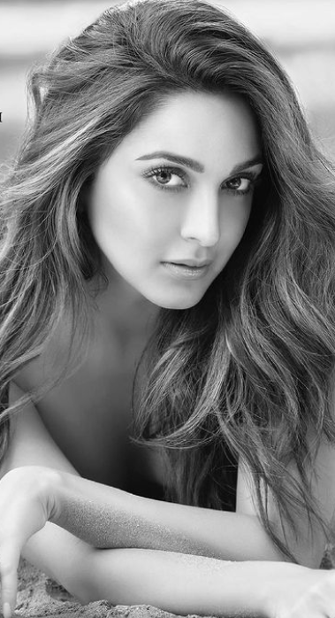 Best Photoshoot Pictures Of Kiara Advani Are Raising The Mercury Levels, View Pics - 1