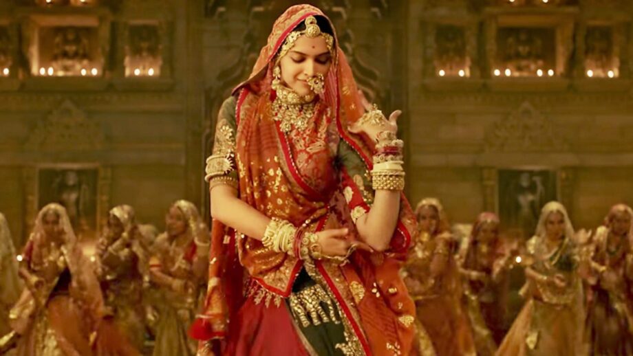 Best Trendy Bridal Looks From Padmavat Deepika Padukone That Will Never Get Off, BookMark Your Favorite Outfit - 1