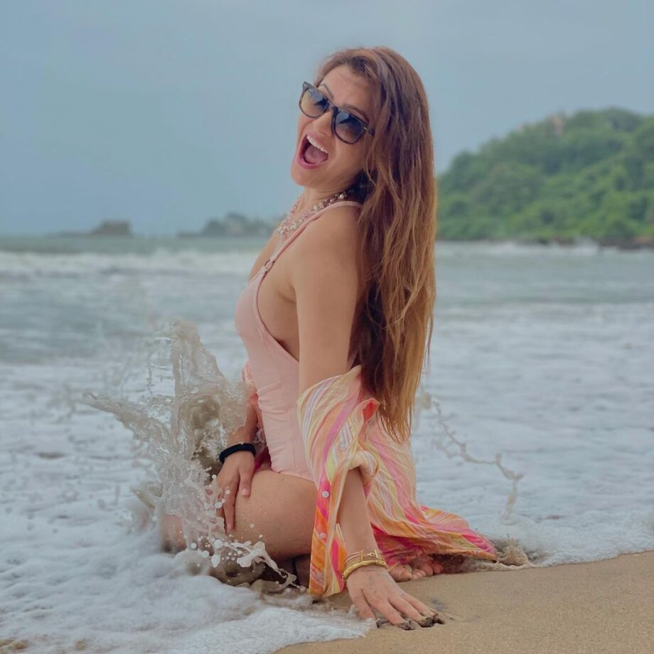 Wanna Score High In Fashion? Rubina Dilaik’s Travel Lookbook Is Here - 6