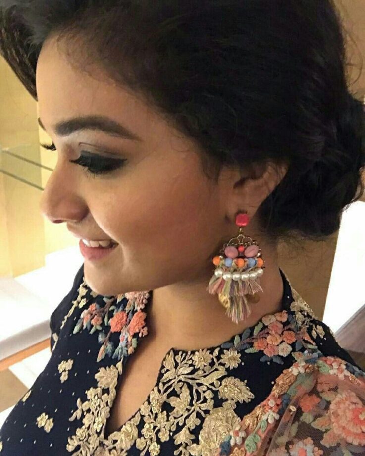 Bookmark Keerthy Suresh’s Fashionable Crochets Earrings For Any Occasion - 0