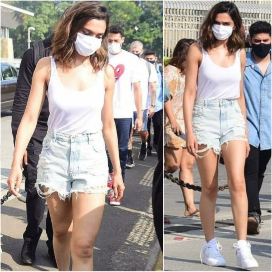 Confused About What To Wear This Summer: Take Cues From Alia Bhatt & Deepika Padukone To Style Your Denim Shorts - 3