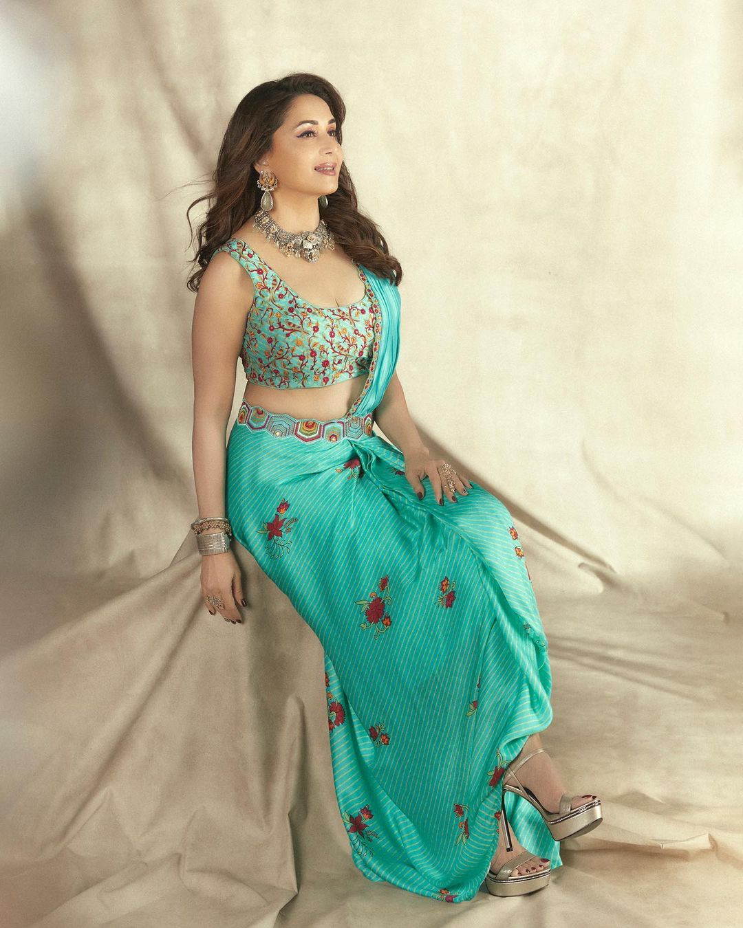 Dangerous Beauties: Madhuri Dixit, Malavika Mohanan and Janhvi Kapoor are  here to stab your hearts with their vogue, get ready to feel the heat |  IWMBuzz