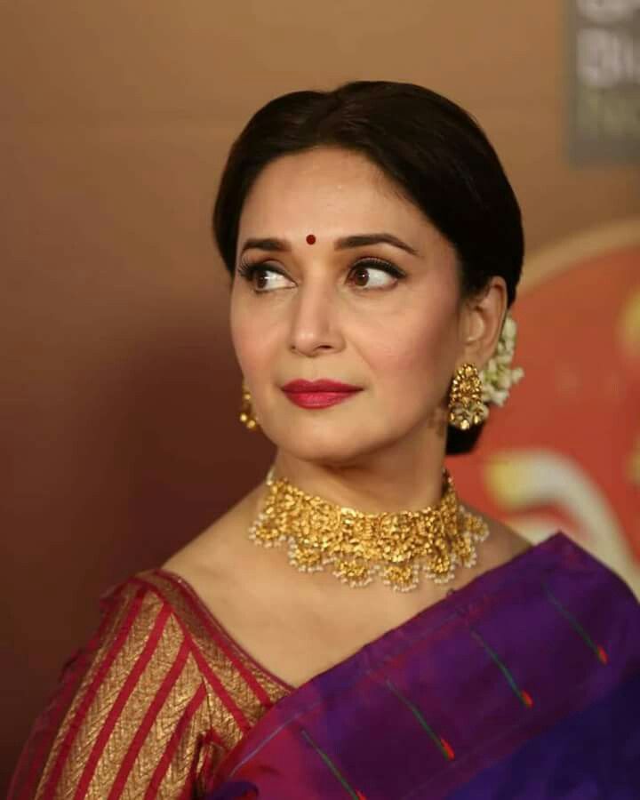 Hunt For Madhuri Dixit’s Jewellery To Uplift Any Boring Looks - 2