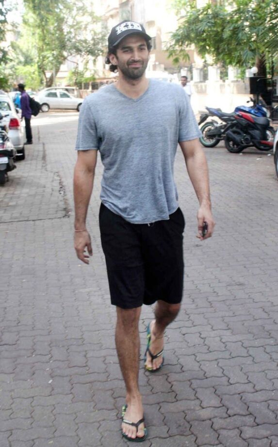 Is ‘Ghar Ke Kapde’ The New Street Style? Take Cues From Handsome Hunk Aditya Roy Kapur - 0