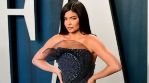 Is Kuwtk Star Kylie Jenner Pregnant? Here’s How The Netizens Suspect About Her Pregnancy!