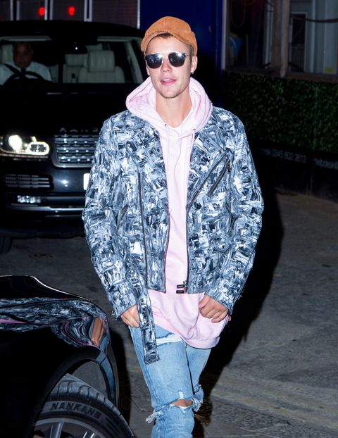 Fashion 101 : Slay The Cool & Casual Outfits Like Justin Bieber To Ace Your Look - 0