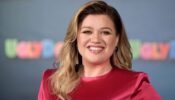 Kelly Clarkson’s style sets fire on the red carpet all the time: yay/nay?