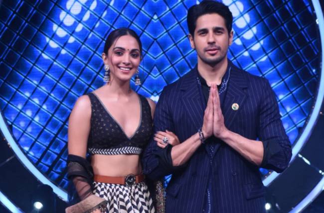 Mesmerizing Rumored Couple: Aren’t They A Perfect Jodi? Kiara Advani & Siddharth Malhotra - 1