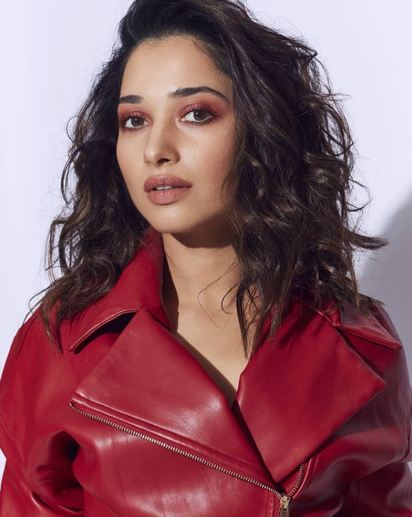 Messy Hair, Don’t Care: Tamannaah Bhatia’s Messy Hair Looks Absolutely Stunning! - 0