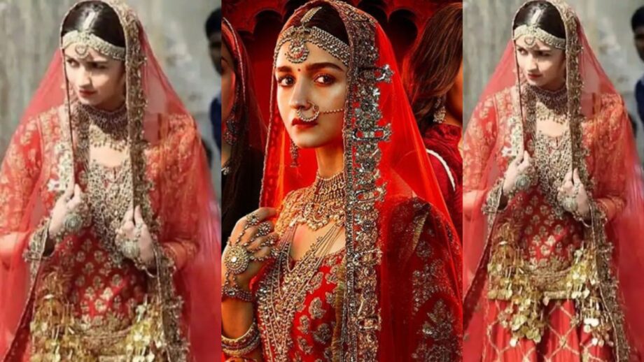 Oh Gulabo Jara Itar To Gira Do! Alia Bhatt’s Millennial Lehengas From ‘Kalank’ Movie Are Goals - 2