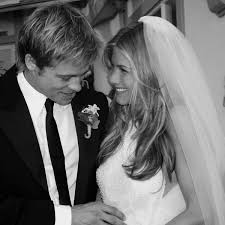 Omg! Wow! Brad Pitt Started Crying When Making A Wedding Vow To Jennifer Aniston, She Was So Amazed, Deets Inside - 1