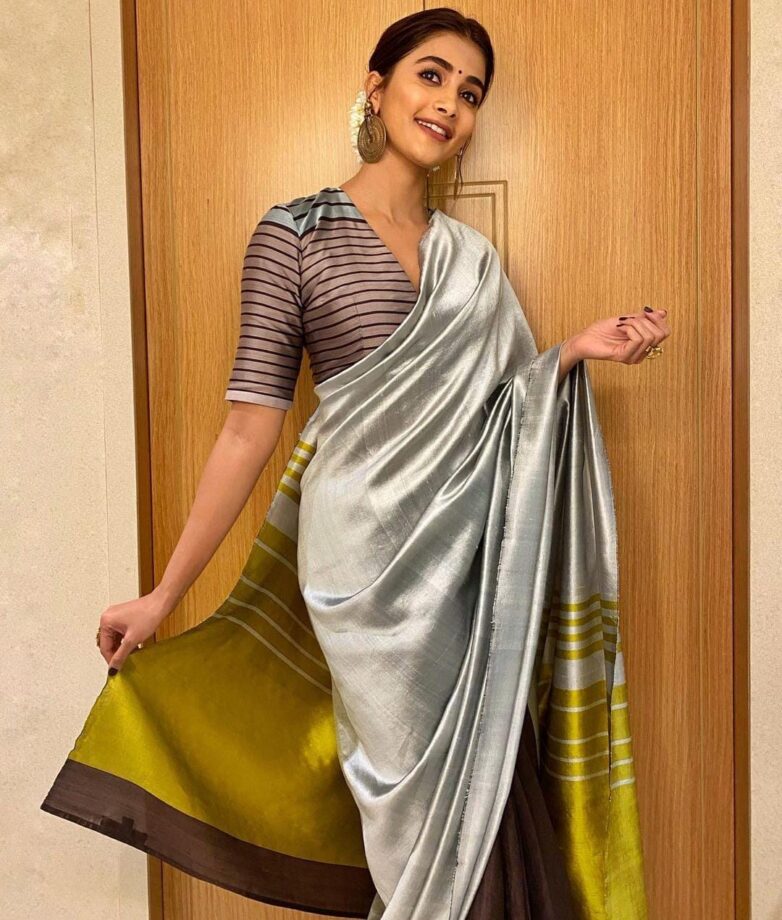 Pooja Hegde Giving Us Major Fashion Goals In Her Traditional Attire! - 1