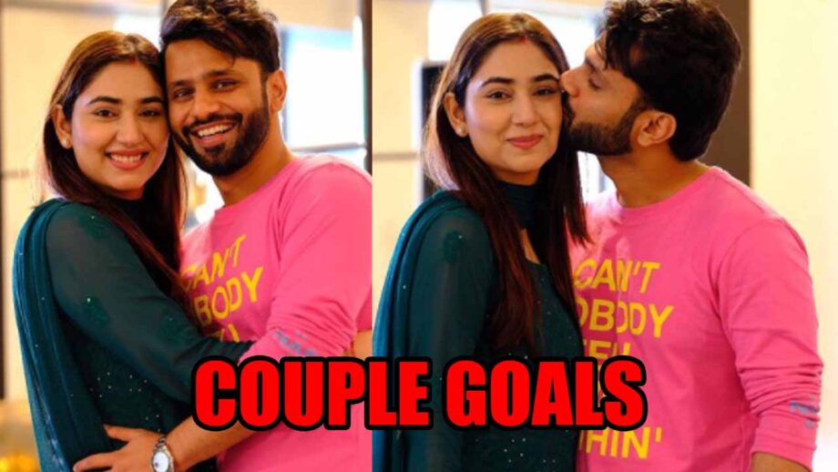 Romantic Moments Caught On Camera: Rahul Vaidya and Disha Parmar's private ‘love-filled’ pictures are couple goals 456410