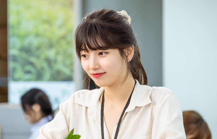 Sneak Peek into Bae Suzy’s Nude Lipstick Look, Take a Look! 866539