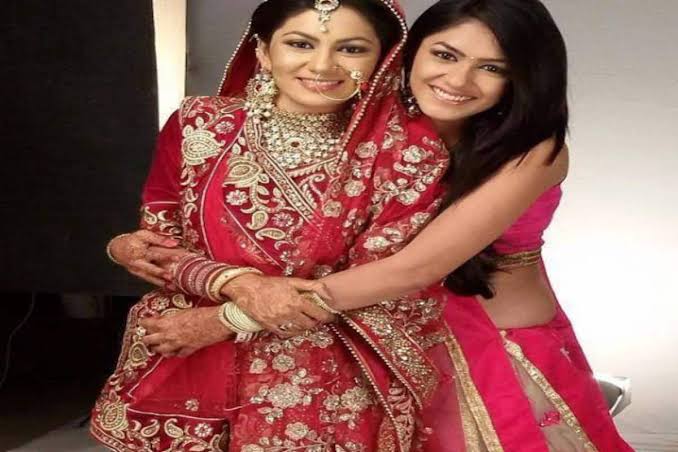 Sriti Jha Vs Mrunal Thakur: Which Diva’s Acting Admires You The Most? - 2