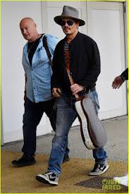 Steal The Airport Looks Of Johnny Depp & Leonardo DiCaprio - 2