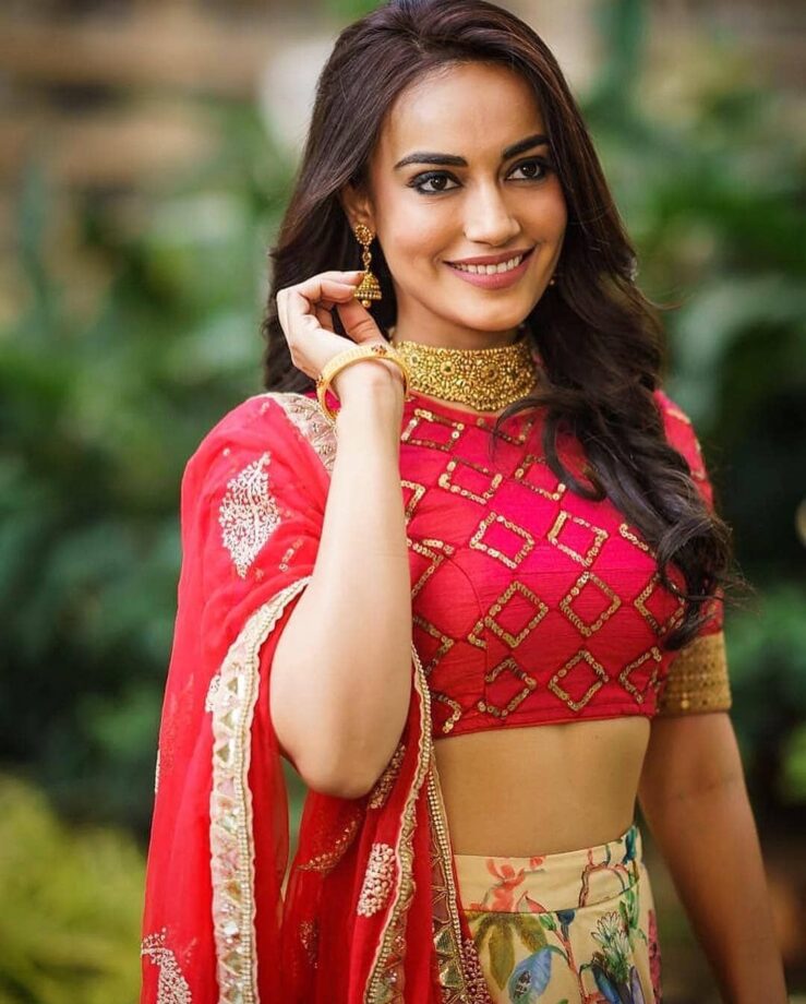 When Surbhi Jyoti Went Out of Fashion Box And Gave Us Unique Fashion Goals - 1