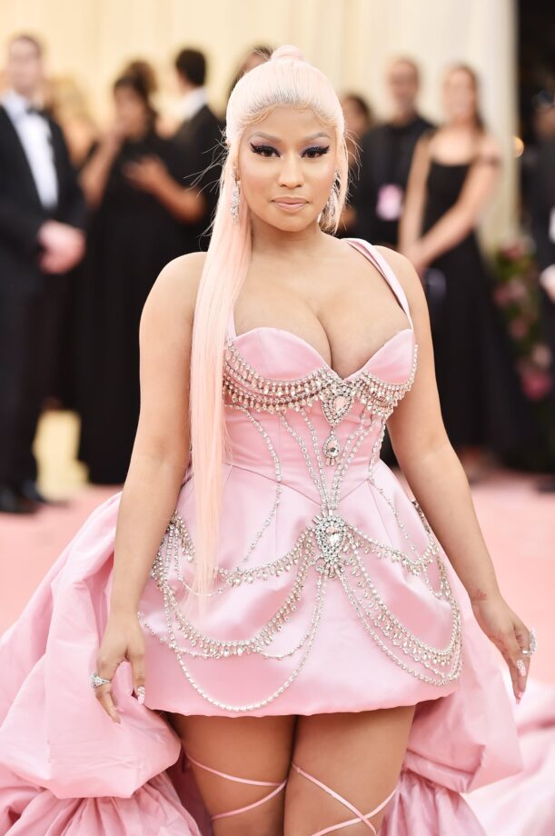 Take A Glance At Nicki Minaj's Attractive & Smoky Looks, View Pics 793661