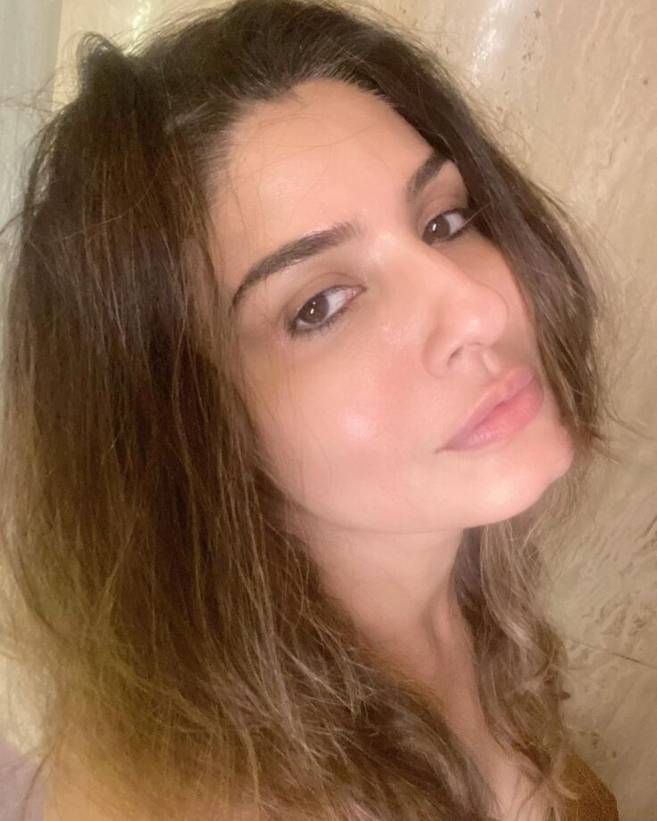 Take A Look At Actress Raveena Tandon’s Messy Morning! - 3