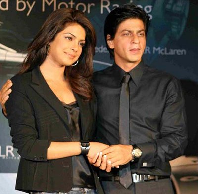 Take A Look At Unseen Photos Of Priyanka Chopra With Shah Rukh Khan - 1