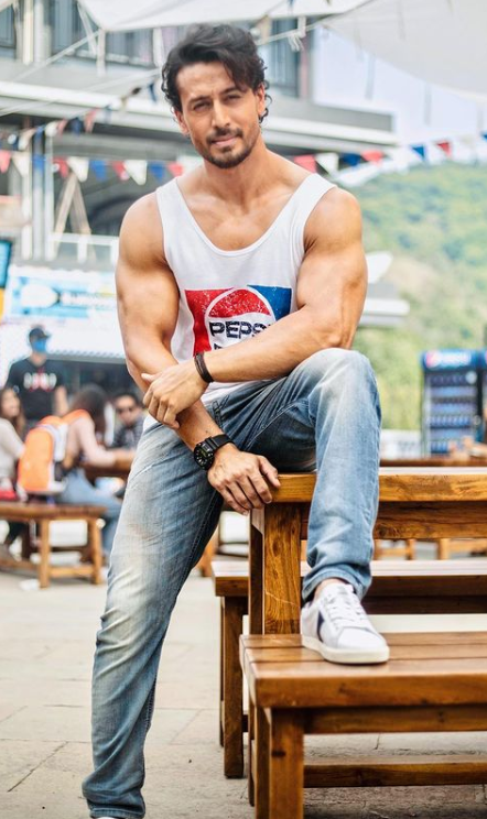 Then Vs Now: Take A Look At Tiger Shroff’s Jaw-Dropping Transformation Since His Debut - 4