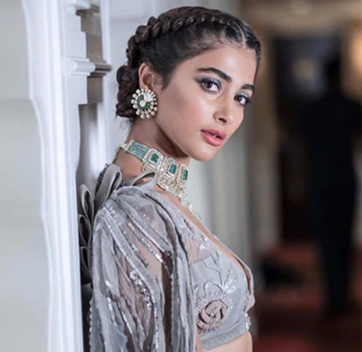 Top 5 Best Hairstyles Of Pooja Hegde For Your Perfect Occasion - 0