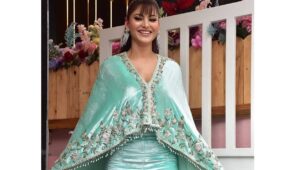 Unbelievable Swag: Urvashi Rautela’s blue velvet outfit worth Rs. 5 lakh will leave your eyes mesmerized