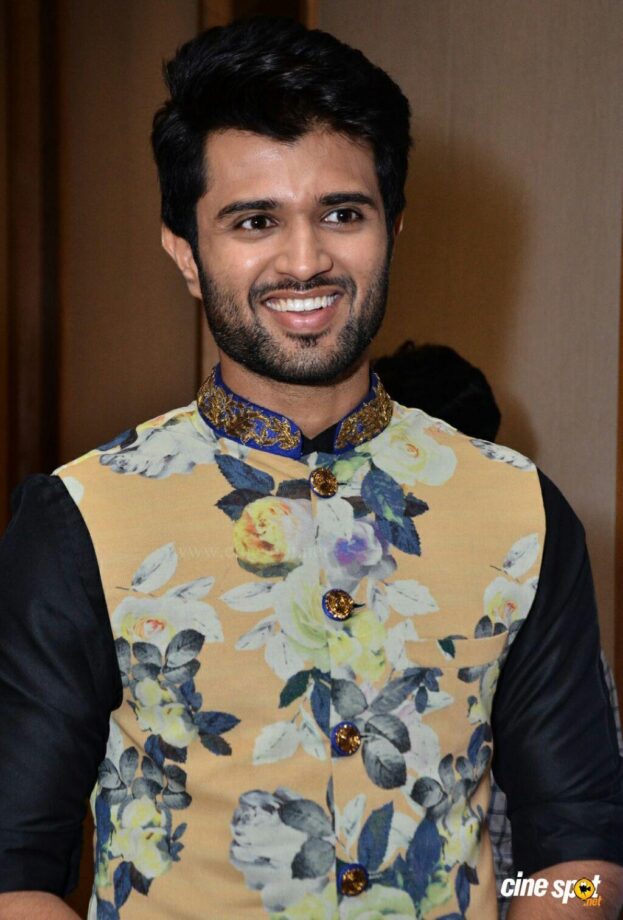 Vijay Deverakonda’s smile melts the hearts of netizens, check out ASAP - 2