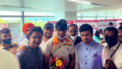 Watch Now: Tokyo Olympics gold-medalist Neeraj Chopra gets a hero’s welcome at Delhi airport, see viral video