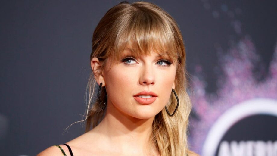 Why Does Taylor Swift Remove Her Version Of ‘Fearless’ From Grammy Awards? inspect More Details Here! 452329